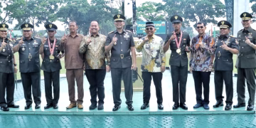 Bupati Simalungun Bersama Forkopimda Hadiri Penutupan Dikmaba Inf. AD Gel. I TA 2026