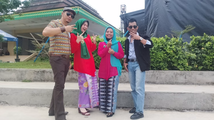 Curi Perhatian! Saat Wakil Rakyat Depok ‘Turun Gunung’ Ikut Fashion Show Busana Masa Lalu