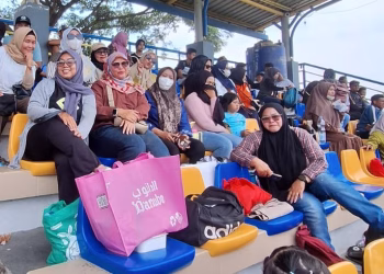 Dukungan para Mom ARK Pompa Semangat Arka Cs di Lapangan