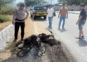 Curi Tabung Elpiji, Motor Pelaku Dibakar Massa di Mamboro
