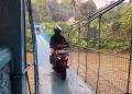 Viral Dijuluki ‘Jembatan MBG’ karena Warnanya, Pemkot Depok Selesaikan Perawatan Jembatan Penghubung Dua Kelurahan dalam 2 Hari