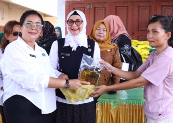 Ketua TP PKK Simalungun Ajak Masyarakat Manfaatkan Pekarangan Rumah dengan Tanaman Bermanfaat untuk Keluarga