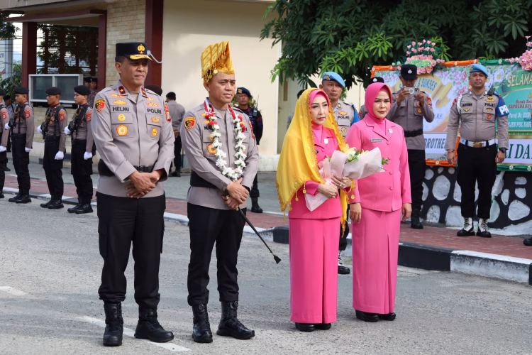 Polda Sulteng Gelar Serah Terima Pataka “Wira Dharma Brata”, Tonggak Kepemimpinan Baru Brigjen Pol Nasri