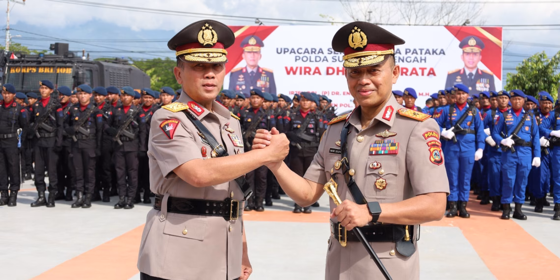Polda Sulteng Gelar Serah Terima Pataka “Wira Dharma Brata”, Tonggak Kepemimpinan Baru Brigjen Pol Nasri