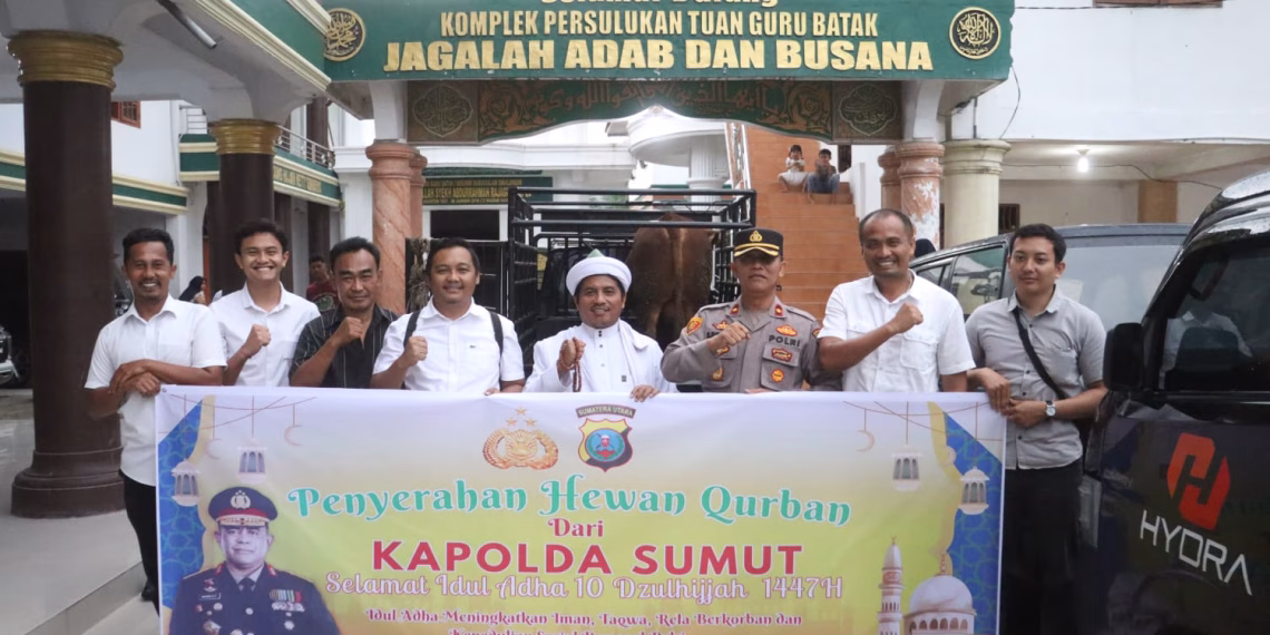 Kapolda Sumut Serahkan Sapi Kurban 600 Kg ke Persulukan Serambi Babussalam Simalungun, TGB: Jadikan Idul Adha Momentum Perkuat Persatuan Bangsa