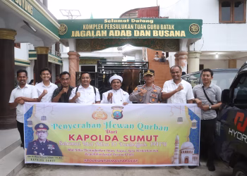 Kapolda Sumut Serahkan Sapi Kurban 600 Kg ke Persulukan Serambi Babussalam Simalungun, TGB: Jadikan Idul Adha Momentum Perkuat Persatuan Bangsa