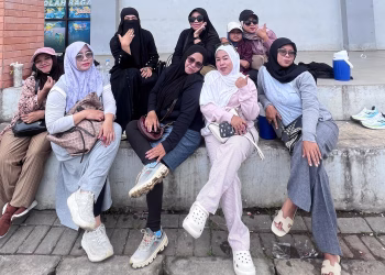 Dukungan para Mom ARK Pompa Semangat Arka Cs di Lapangan