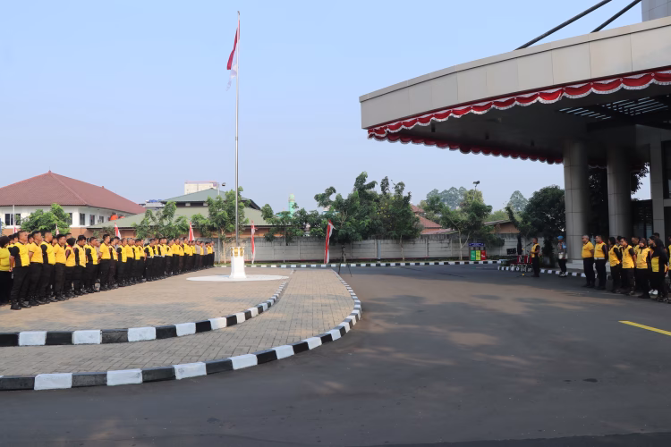 Apel Pagi hingga Kerja Bakti, Polres Metro Tangerang Kota Bersolek Sambut HUT Kemerdekaan RI