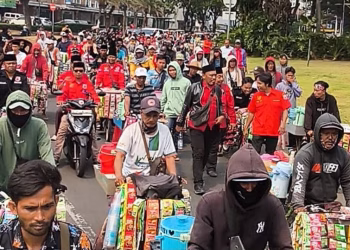 Diduga mengintimidasi oknum security*Terhadap pedagang starling atau kopi *keliing di kawasan mall sumarecon serpong