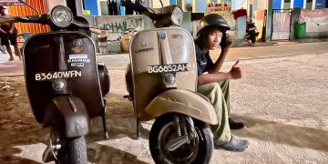 Erland Darel, Siswa Kelas 8 yang Jatuh Hati pada Vespa Klasik hingga Jadi Sorotan Media