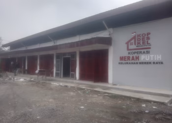Gedung Kopdes di Kelurahan Merek Raya Hampir Rampung, Tinggal Tahap Finishing