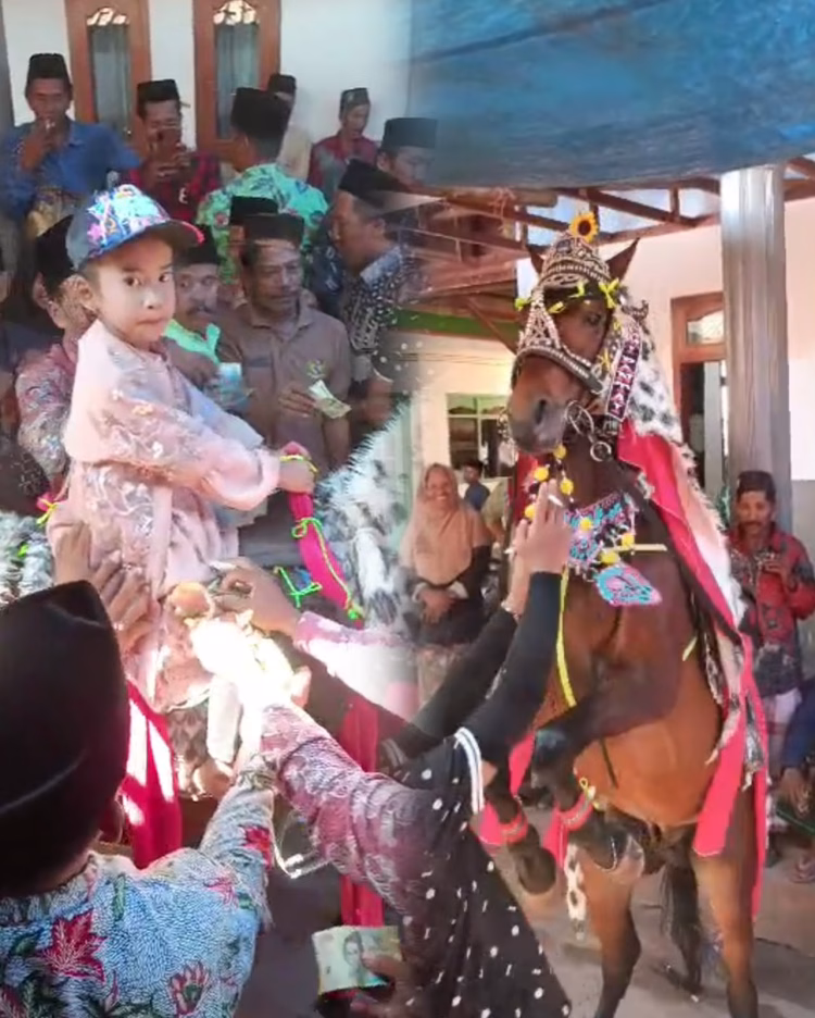 Nazarnya Terkabul, Acara Kuda Lumping di Pamekasan Madura Berlangsung Meriah